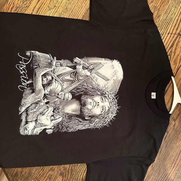 Passion Jesus tee - Picture 1 of 1